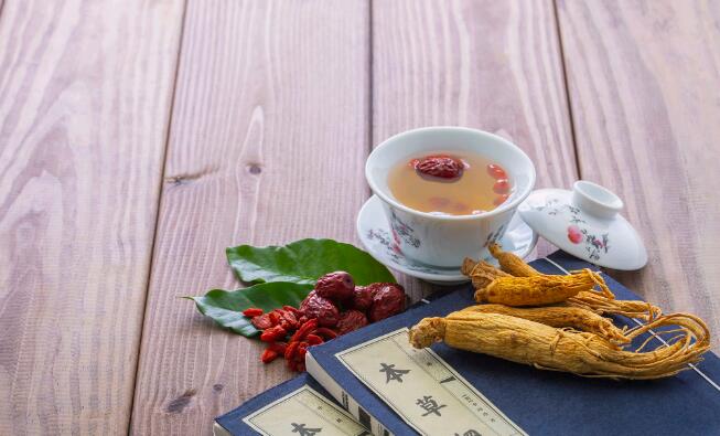 蒲公英和荠菜能合在一起吃吗-蒲公英与荠菜的区别、荠菜和蒲公英哪个营养价值高 -蒲公英和荠菜的区别以及图片欣赏网